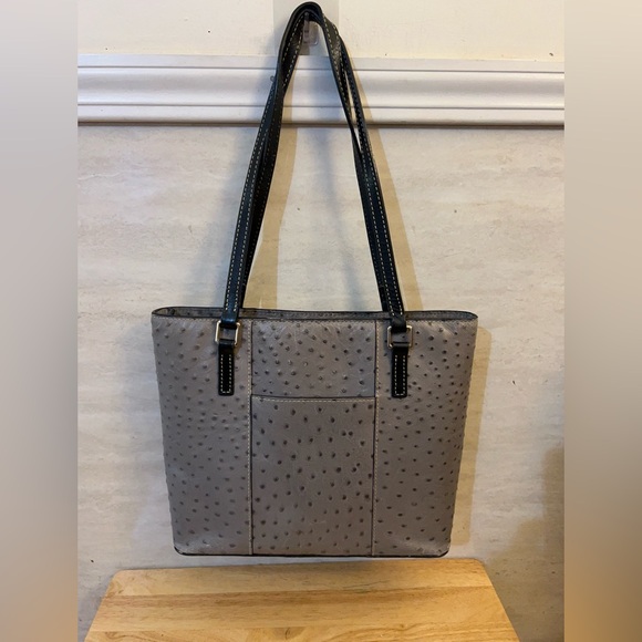 Dooney & Bourke
Lexington Gray Ostrich Purse Shoulder Bag - Picture 3 of 16